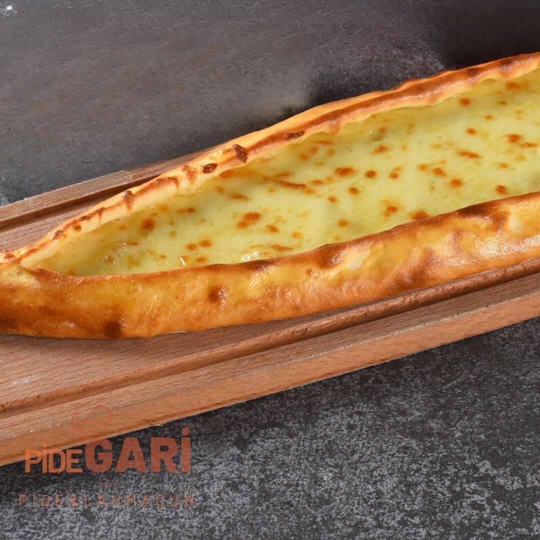 Kaşarlı Pide