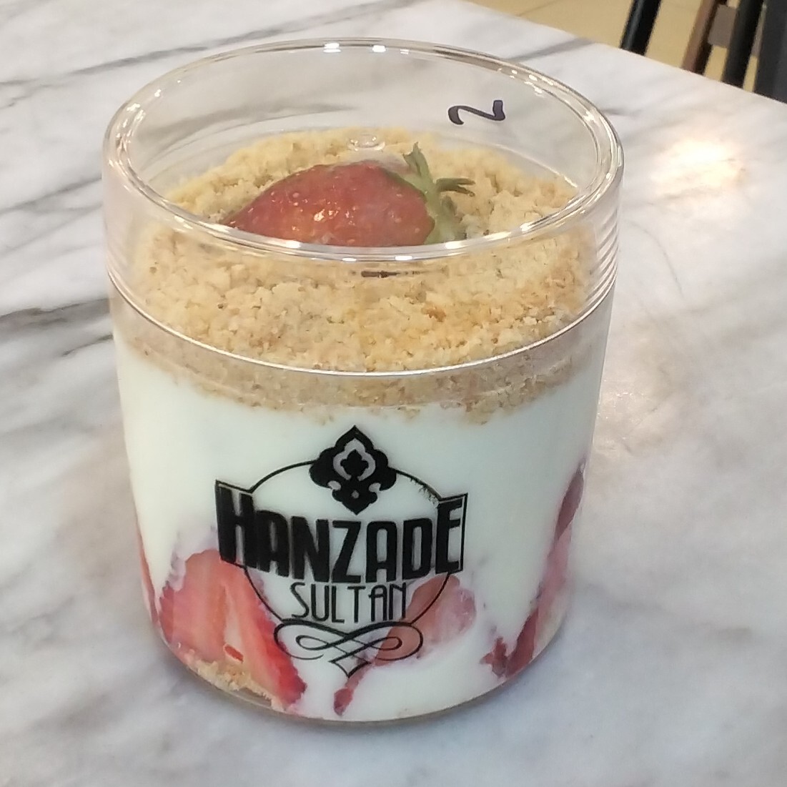 Çilekli magnolya adet