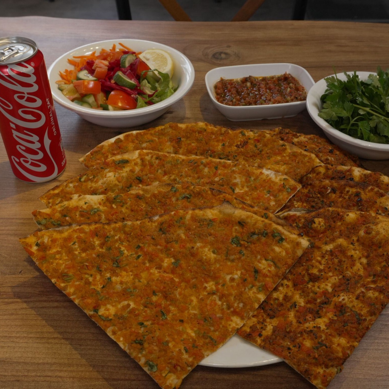 2'li Lahmacun (Coca-Cola 330 cl) Menü