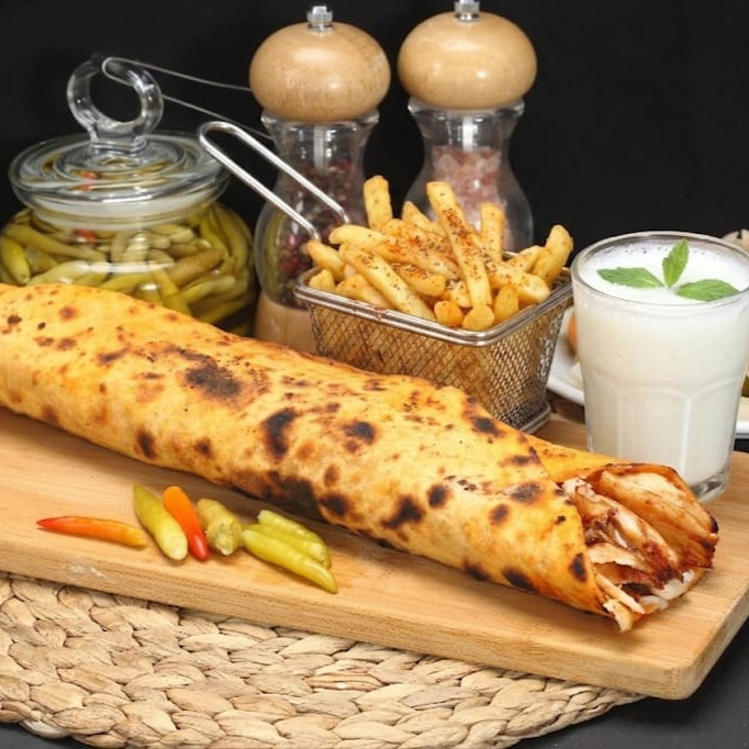 Hatay Usulü Mega (40 cm) Tavuk Döner Dürüm 150 gr + Patates + Ayran