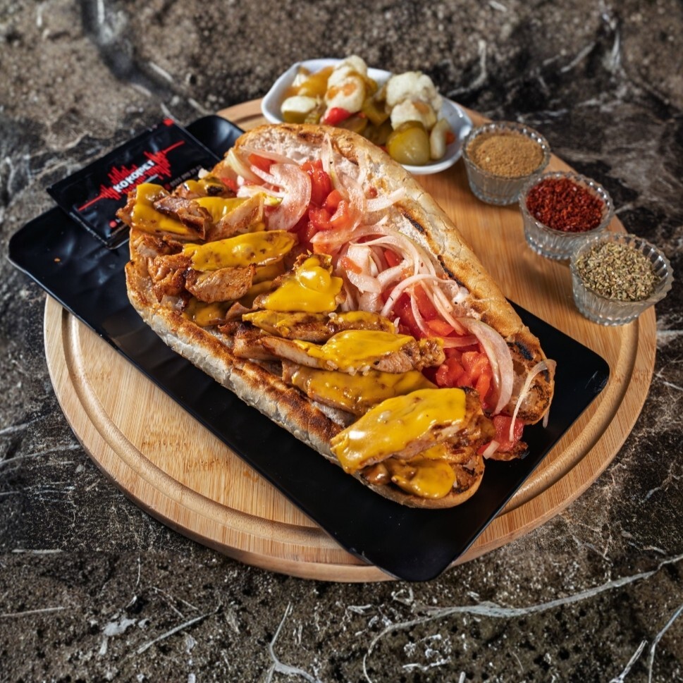 Duoble Cheddarlı Tavuk Ekmek