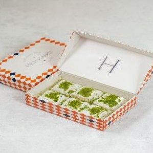 Fıstıklı Beyaz Çikolatalı Süt Baklava (6 Dilim)