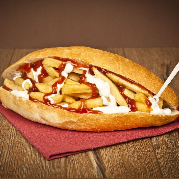 Sosisli Kaşarlı Patso Sandviç