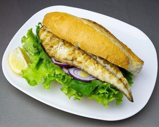 Uskumru Ekmek Arası