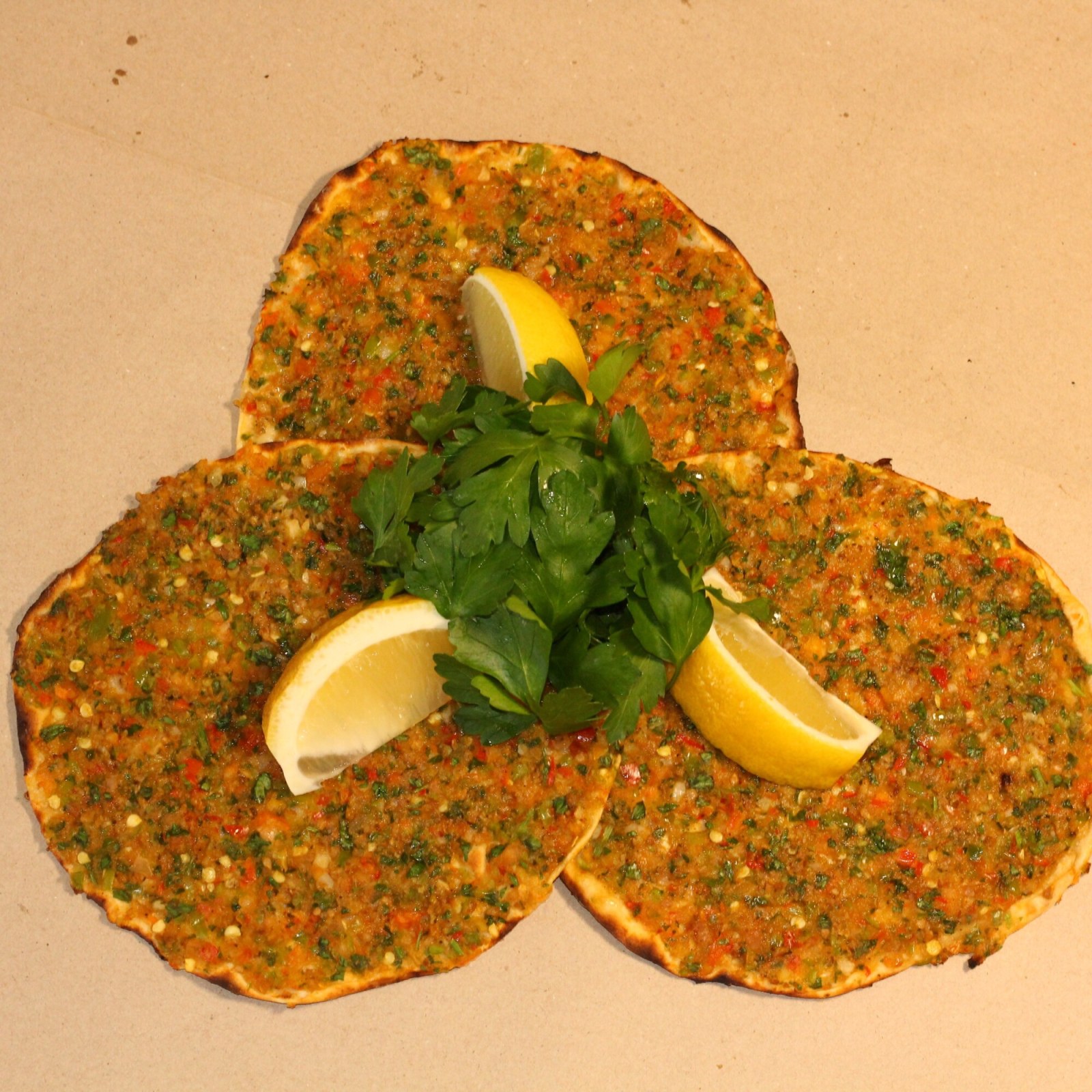 Ceviz Lahmacun