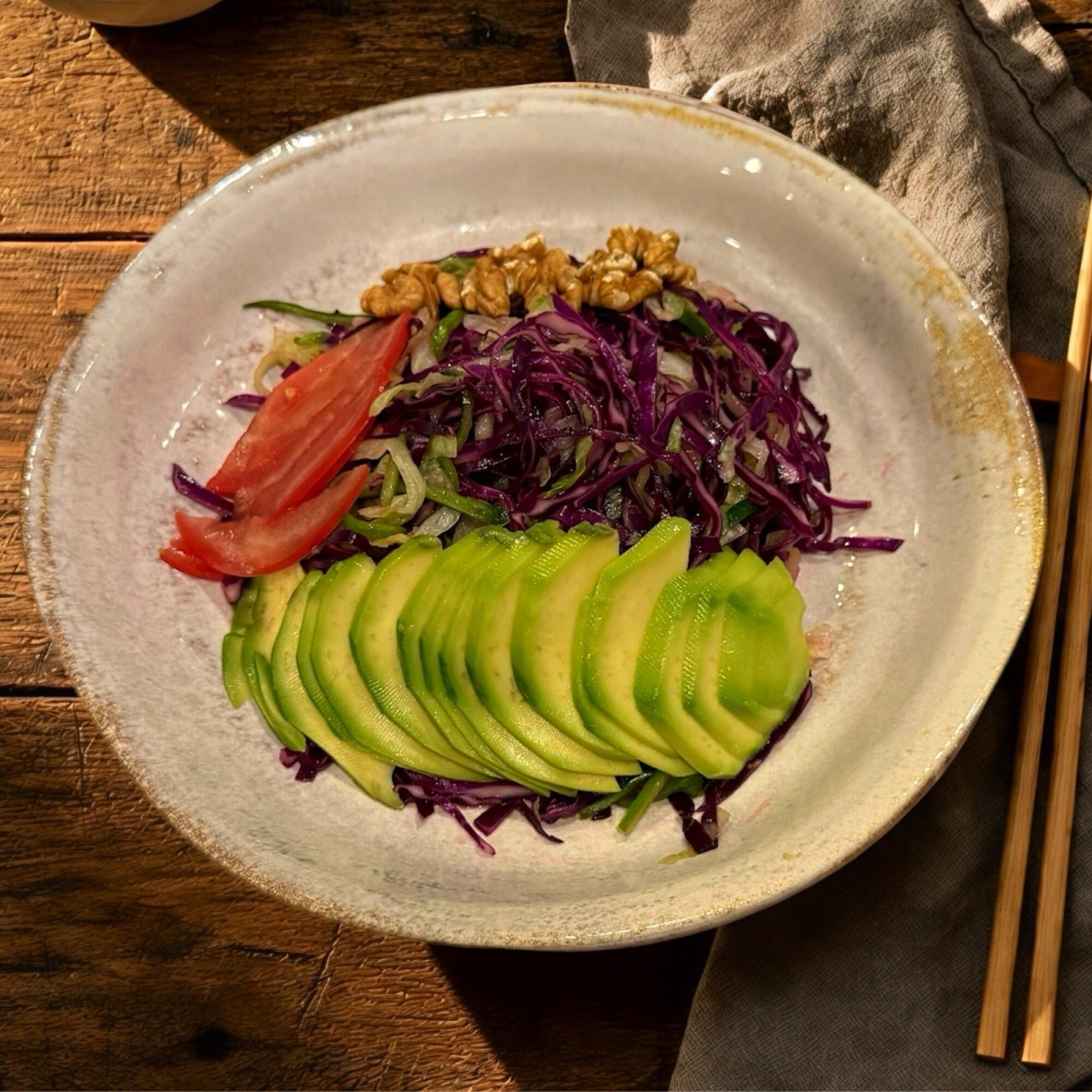 Avokado Salatası
