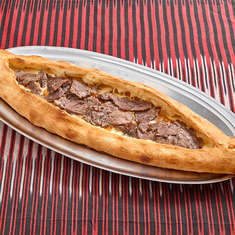 Kavurmalı Kayık Pide