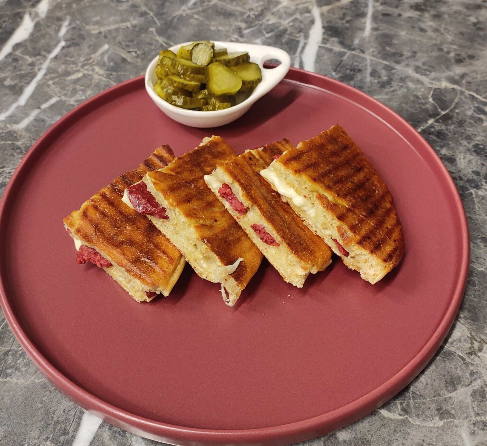 Sucuklu Kaşarlı Bazlama Tost