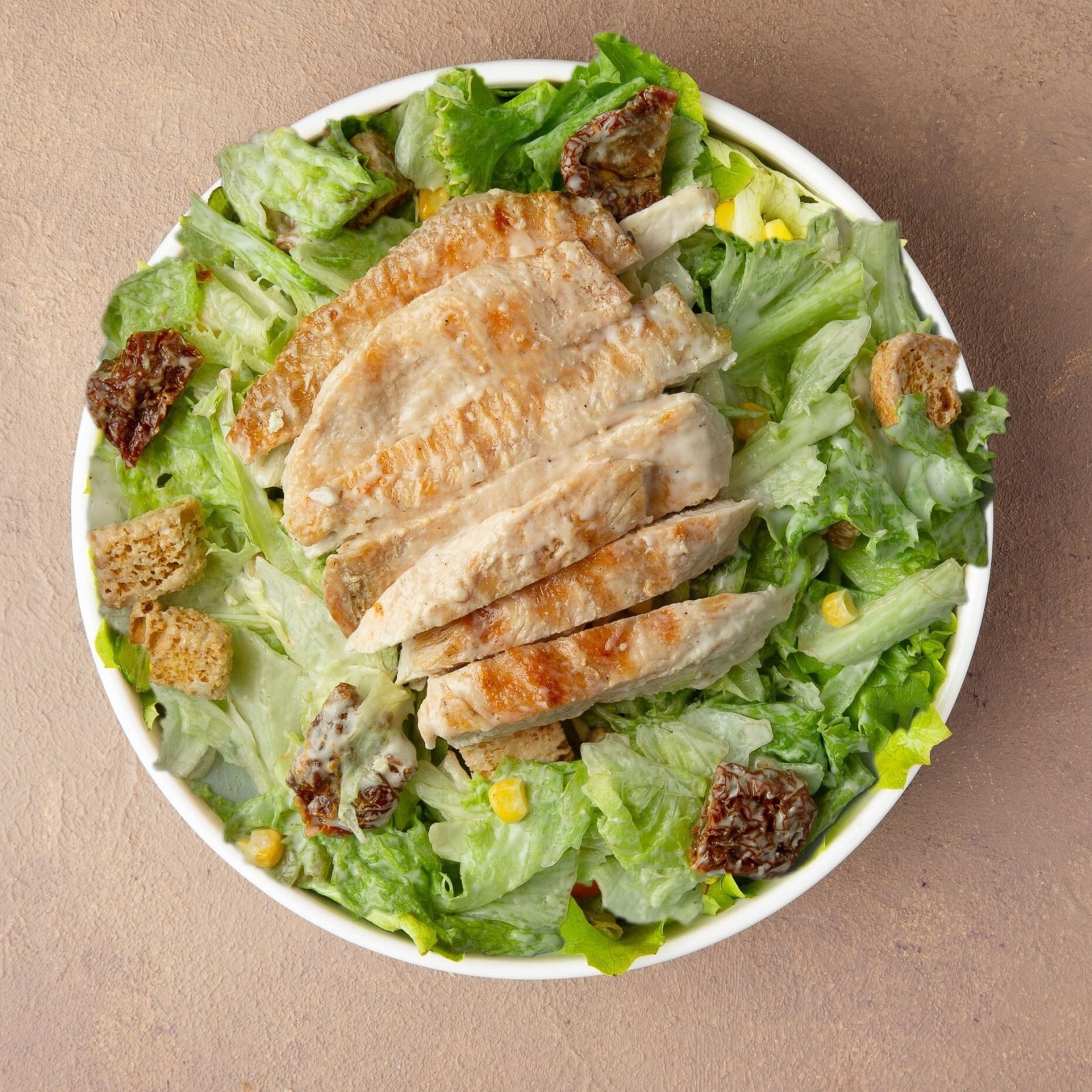 Pesto Tavuk Salatası