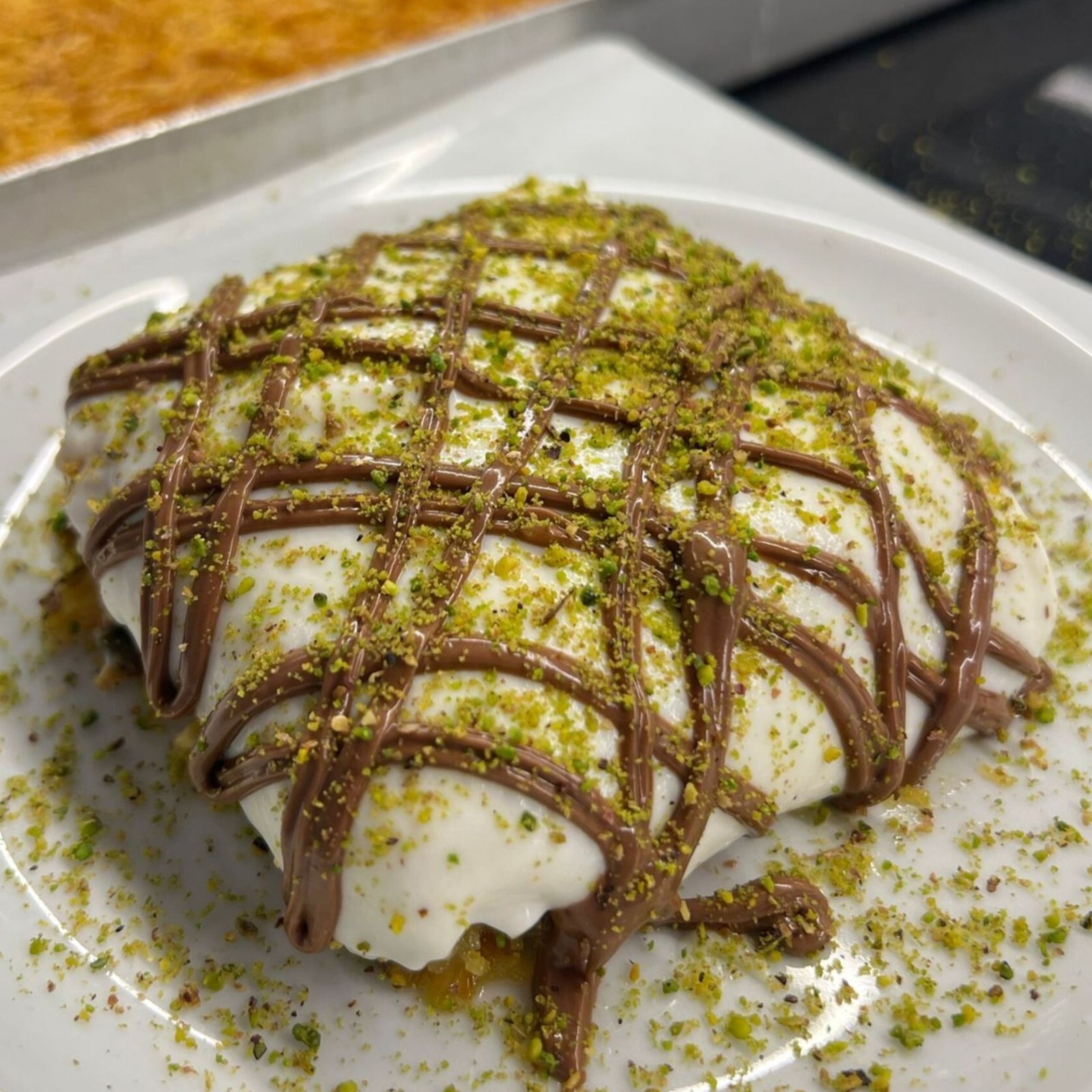 Çikolatalı Cevizli Kaymaklı Kadayıf (1 kg)