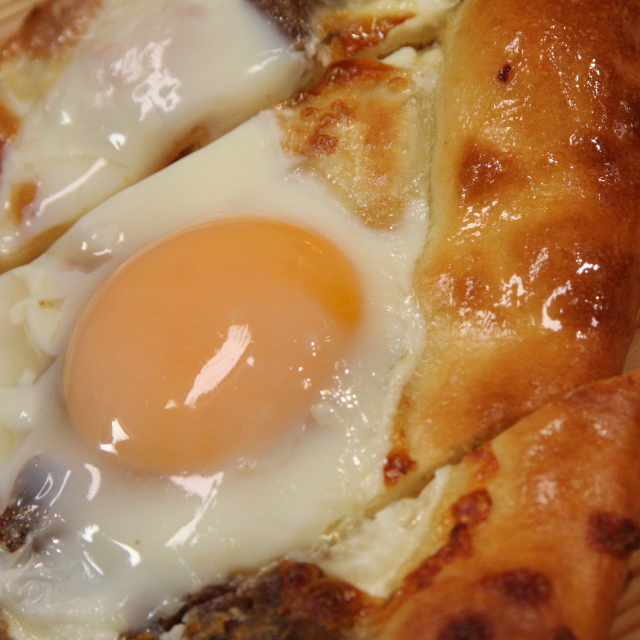 Kıymalı Sebzeli Yumurtalı Pide