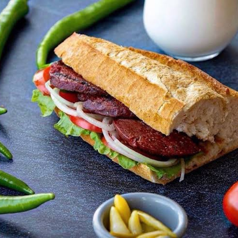 Yarım Ekmek Arası Dana Izgara Sucuk