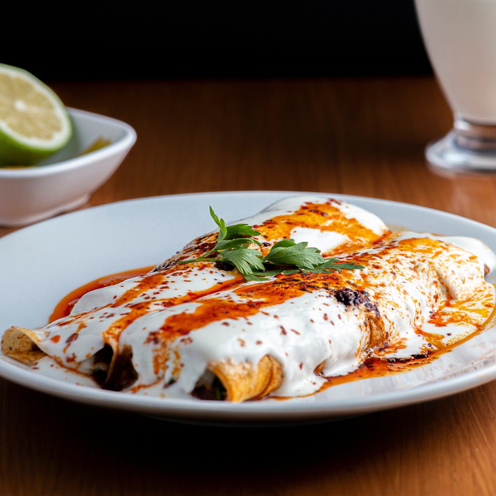 2 Adet Yoğurtlu Et Tantuni + 2 Adet Coca-Cola (33 cl.)
