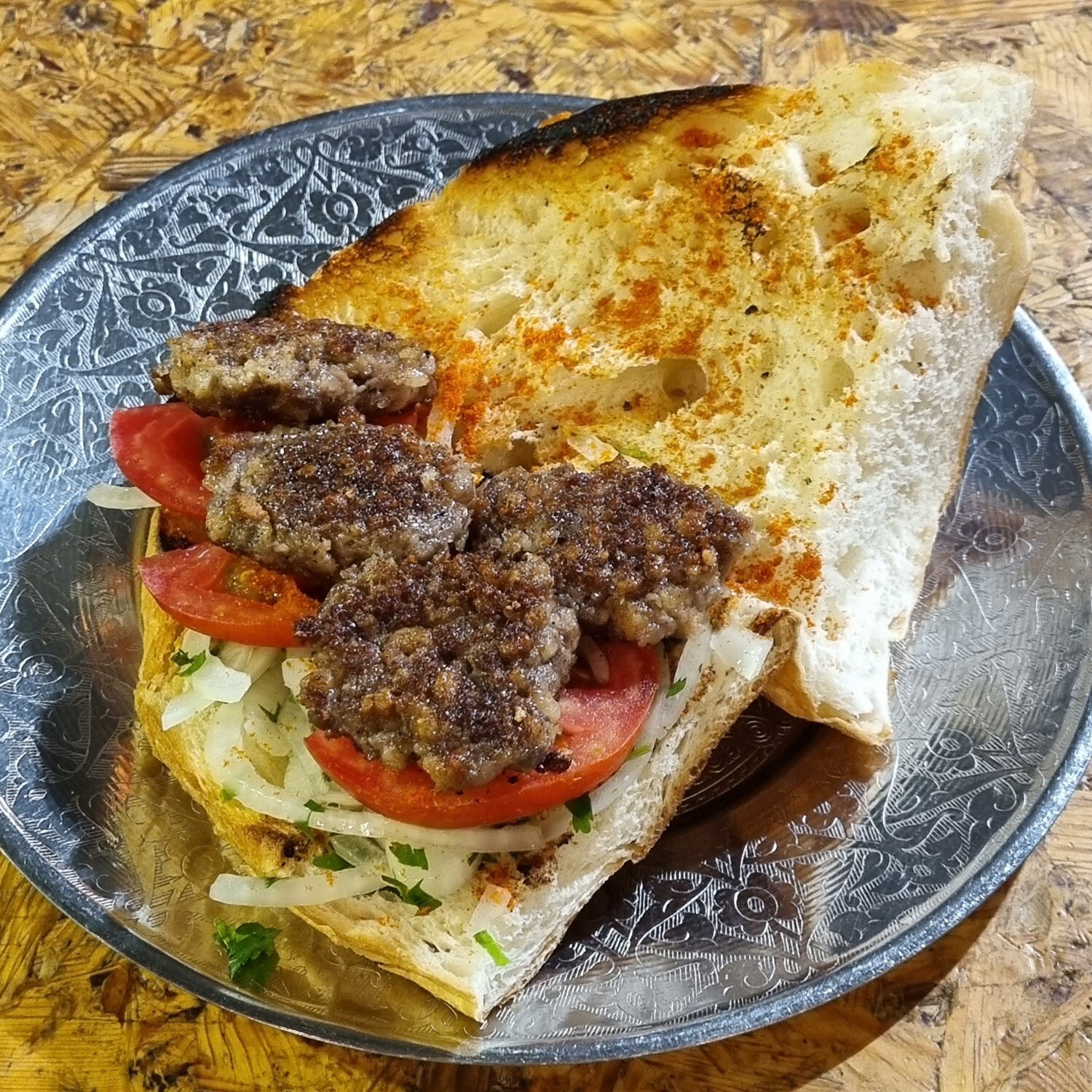 3/4 Ekmek Arası Izgara Köfte