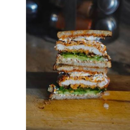 Schnitzel Kaşarlı Sandviç