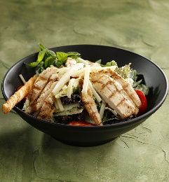 Tavuklu Peynirli Salata