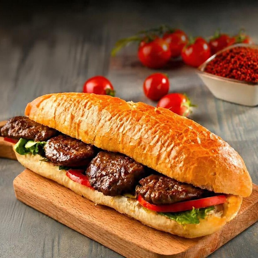 Tam Köfte Ekmek