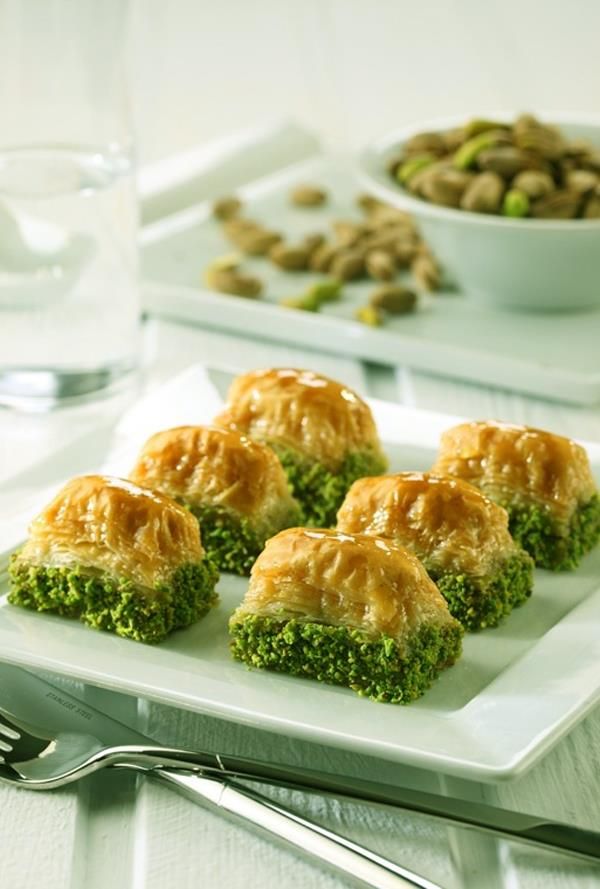 Fıstıklı Baklava ( 1 kg.)