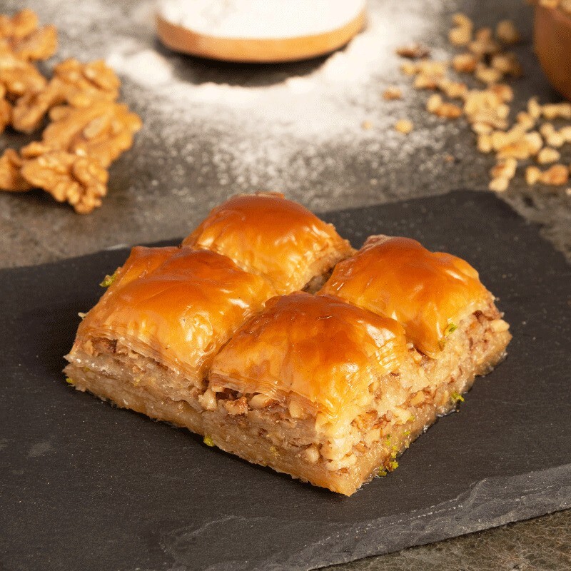 Cevizli Ev Baklavası Kare Kesim (250 gr)