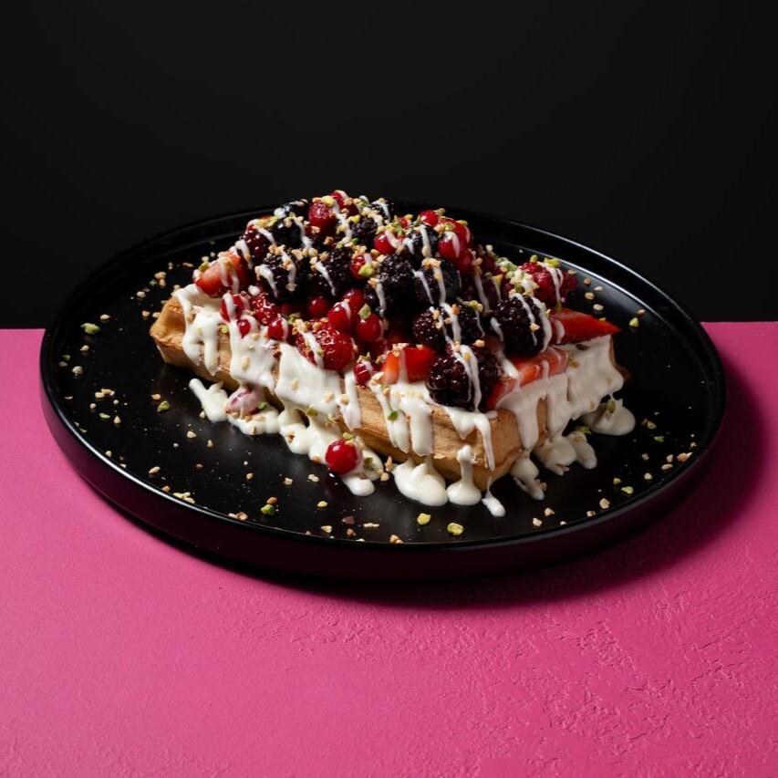 Kırmızı Beyaz Waffle (2 Kişilik)