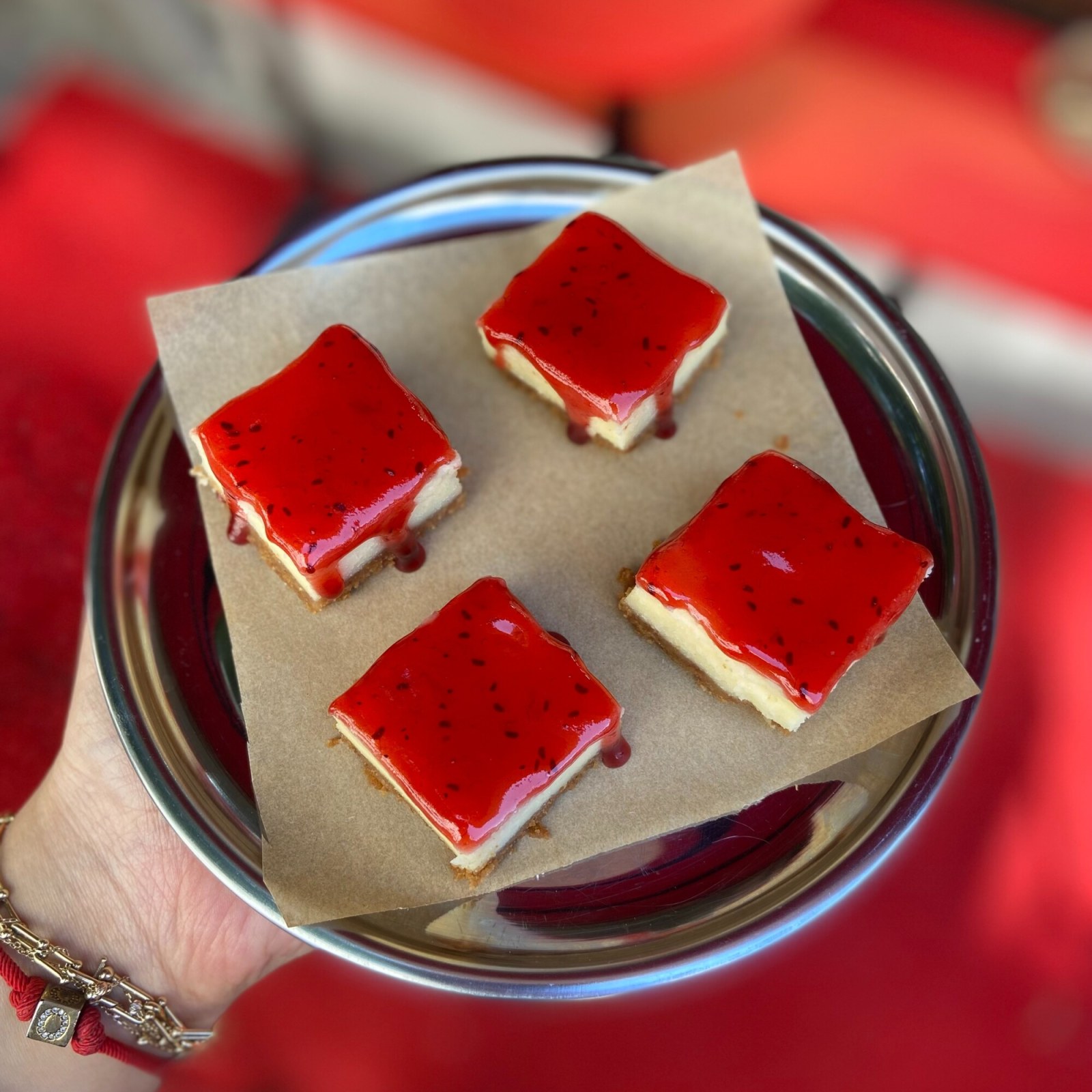 Mini Cheesecake (Frambuaz Soslu)