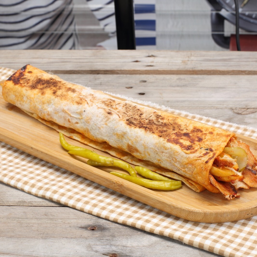 Zurna Antakya Usulü Humuslu Tavuk Döner Dürüm