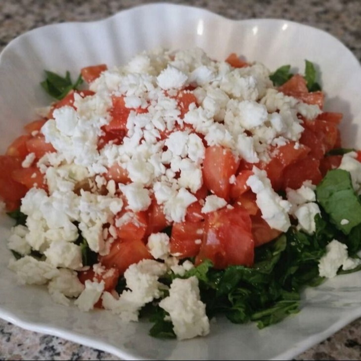 Peynirli Roka Salatası (2 Kişilik)
