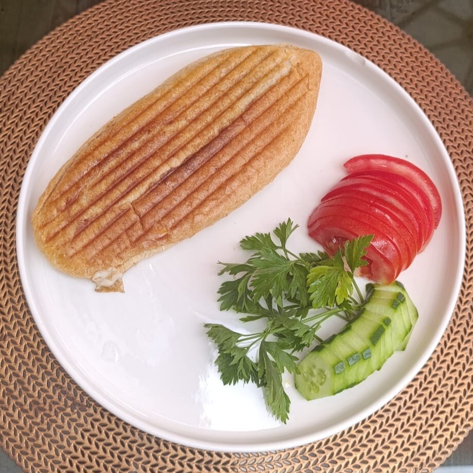 Pastırmalı Kaşarlı Tost