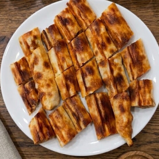 Pastırmalı Kıymalı Kaşarlı Pide