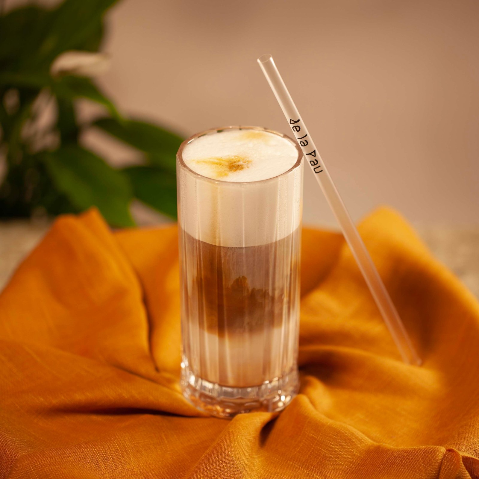 Iced Ruby Chocolate Mocha (14 oz )