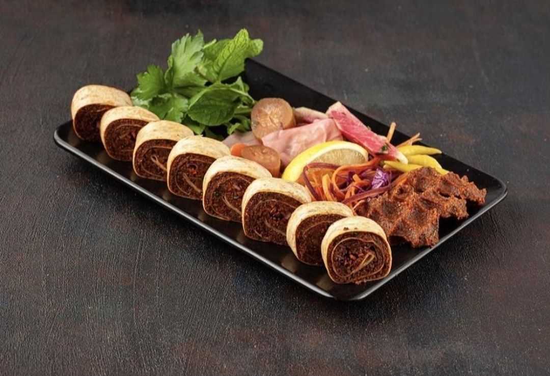 Özel Sushi Roll (500 gr) +Coca Cola Menü