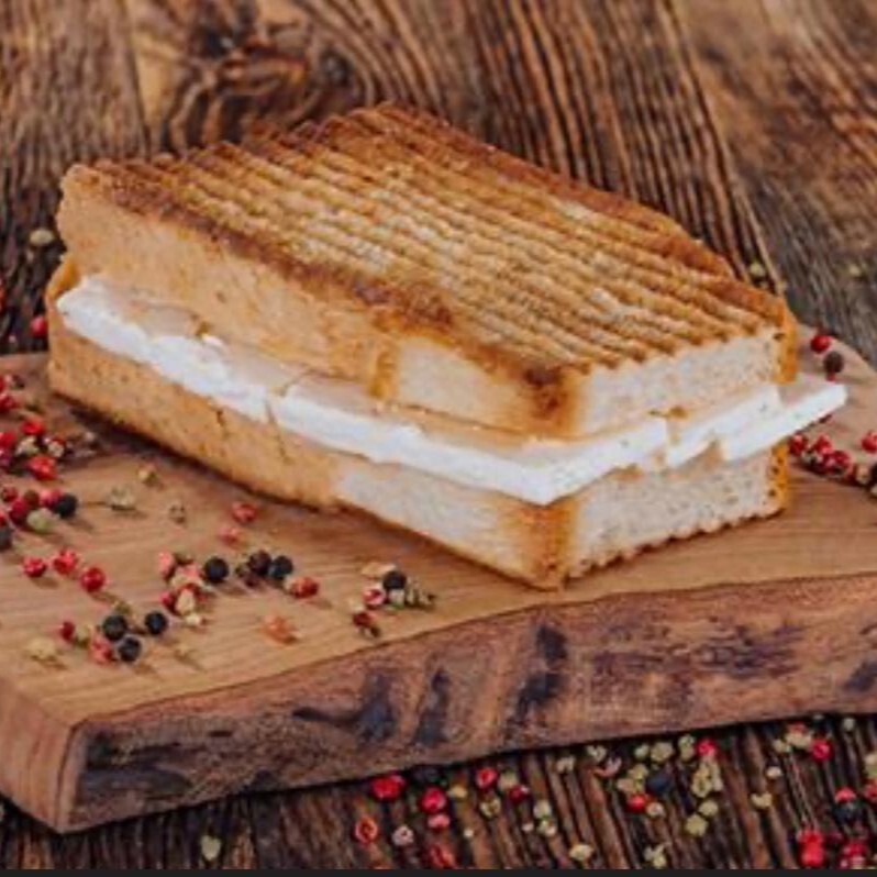 Beyaz Peynirli Tost