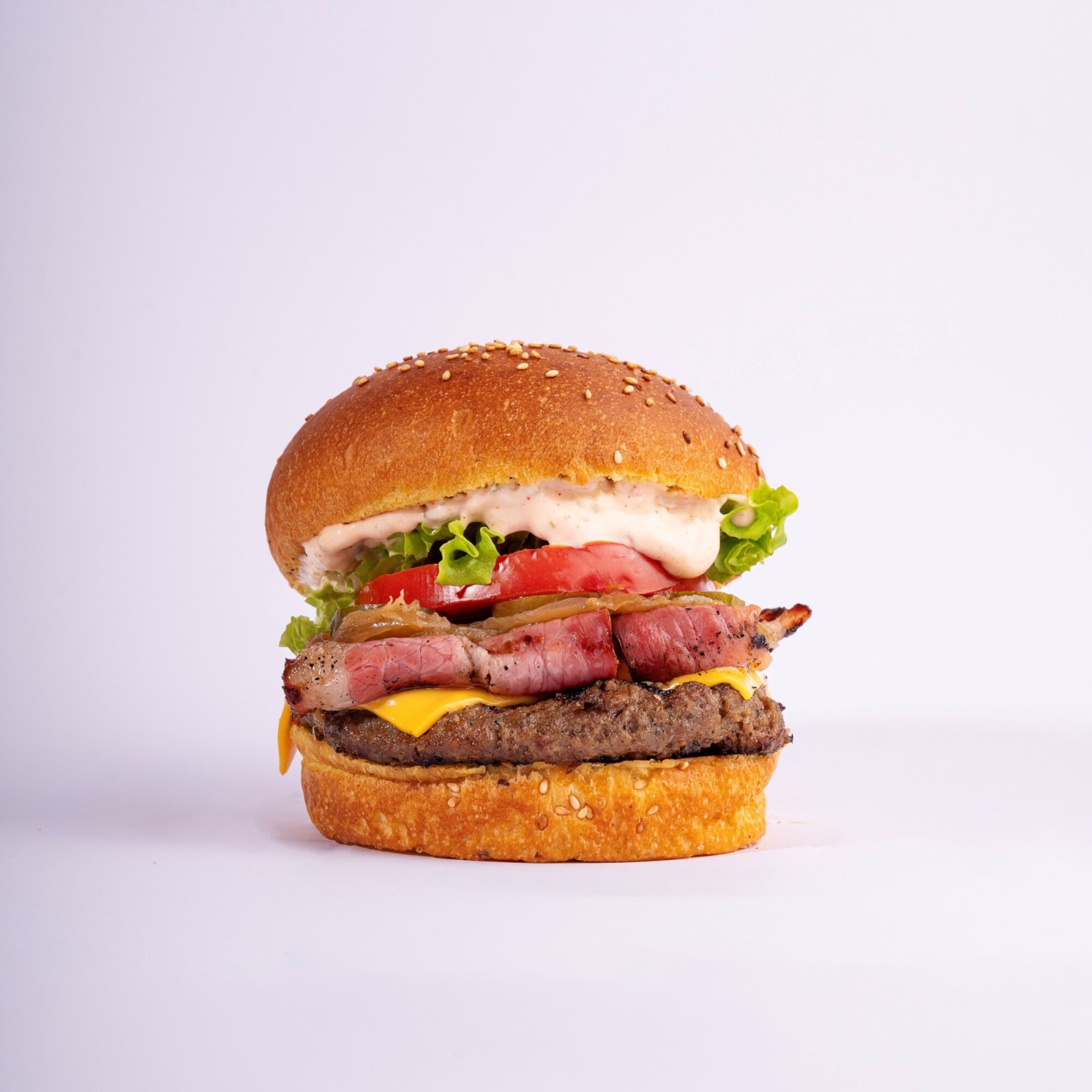 Kaburgalı Cheddarlı Burger