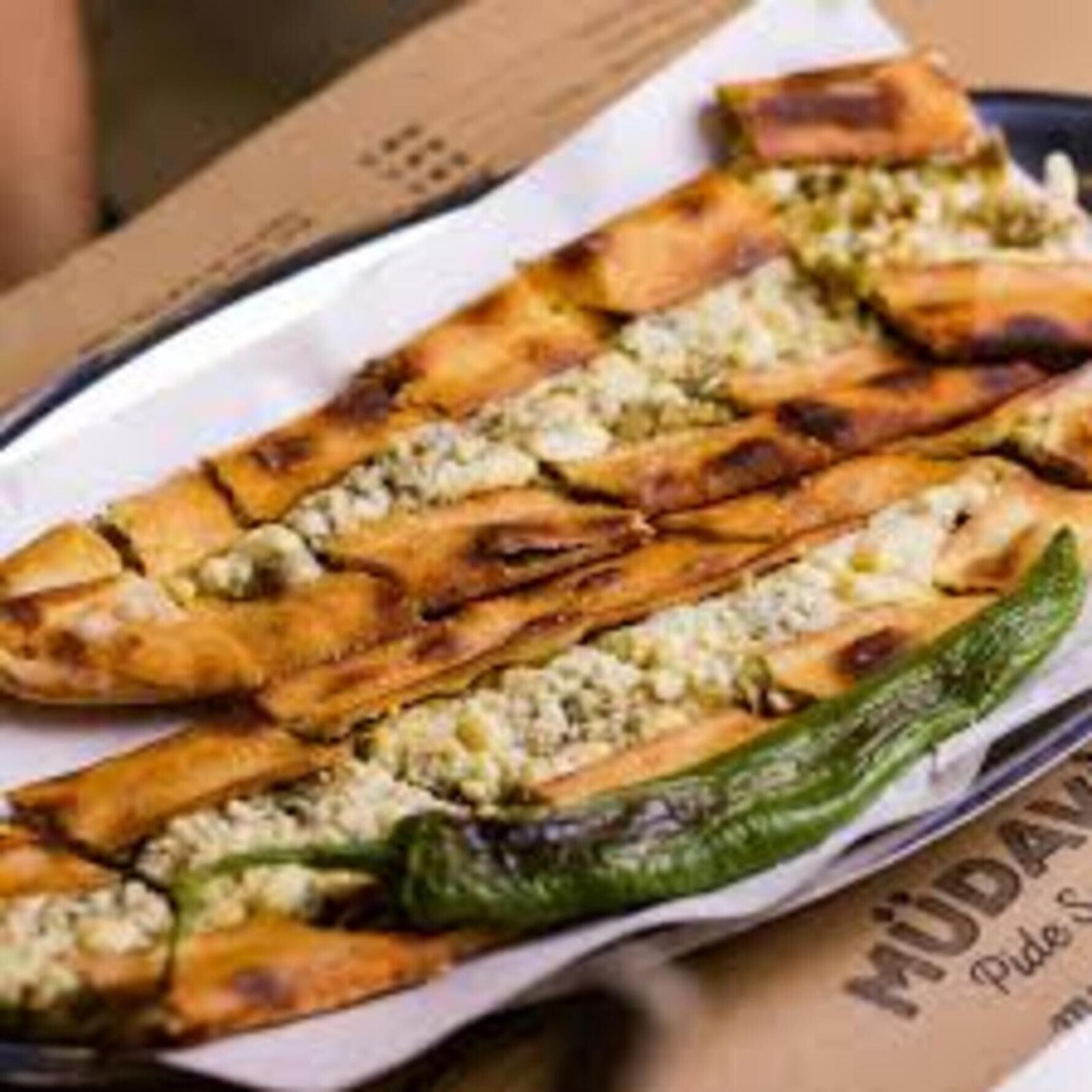 Erzincan Tulumlu Patlıcanlı Pide (Açık)