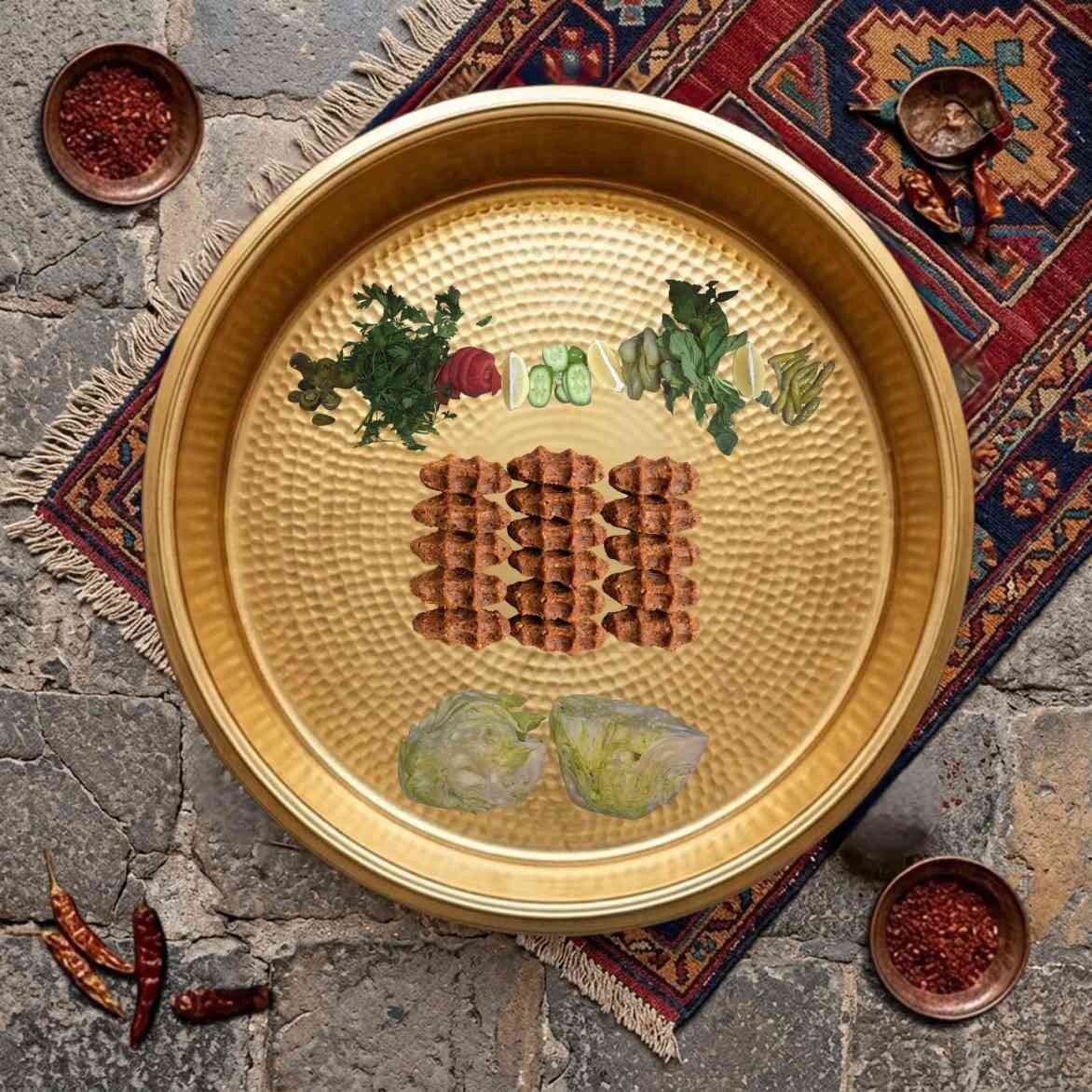 Yarım Leğen Cevizli Çiğ Köfte Menüsü (500 gr) [5 Lavaş & Bol Garnitürlü]