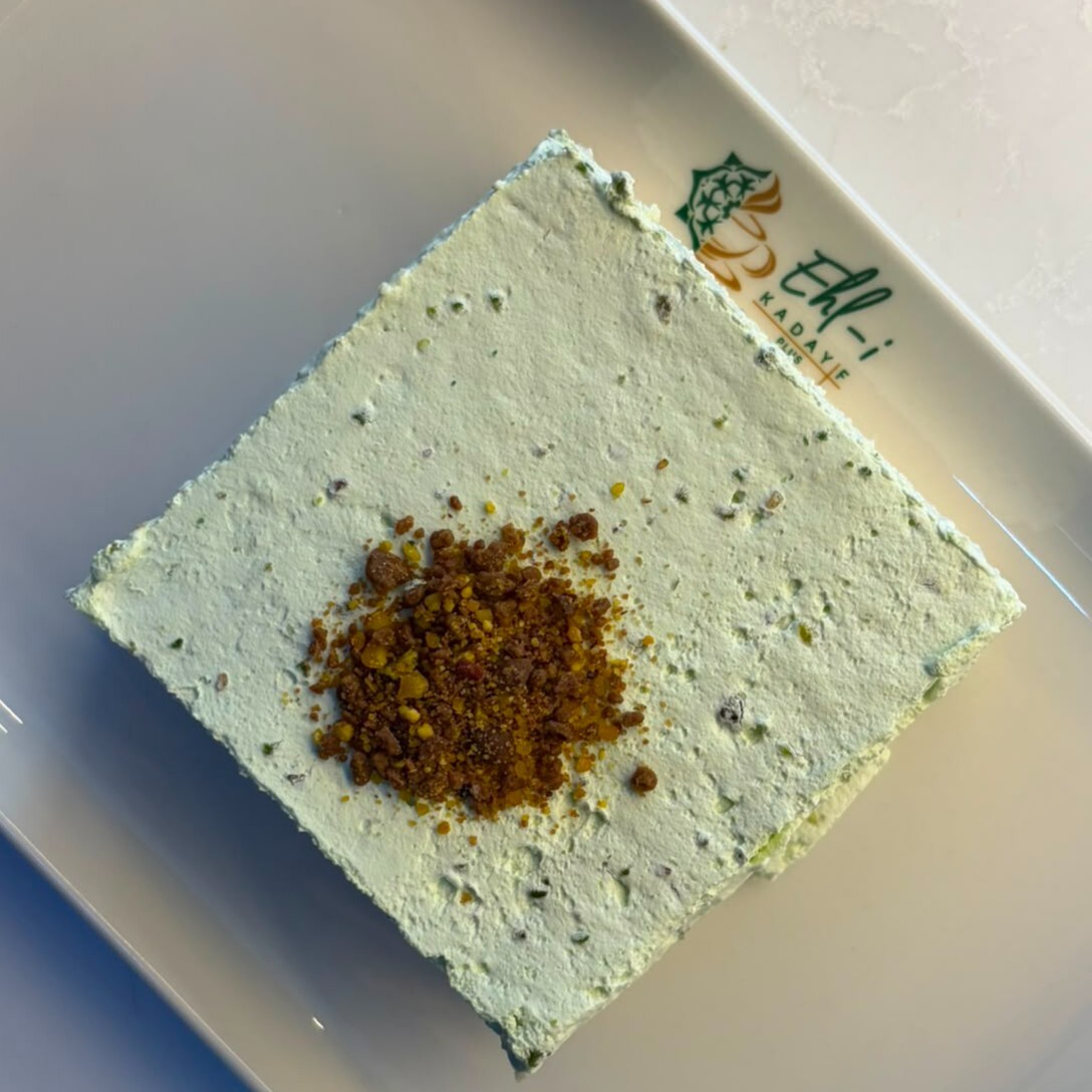 Fıstık Kremalı Sütlü Kadayıf (500 gr)