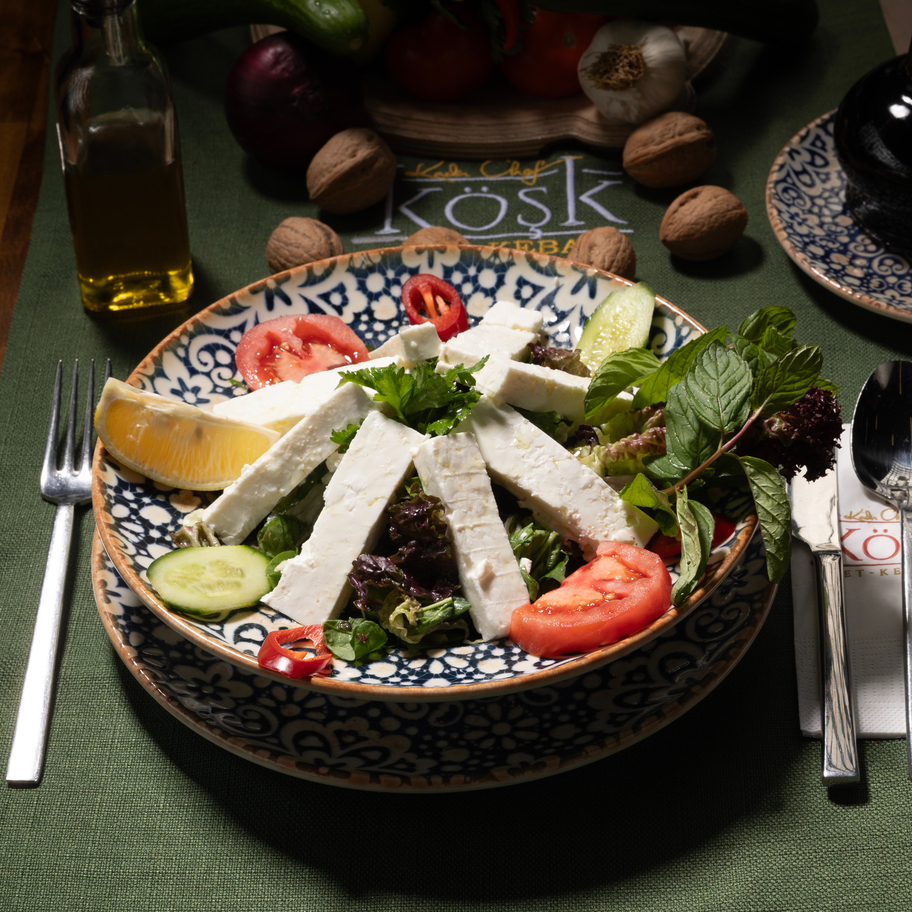 Beyaz Peynirli Salata