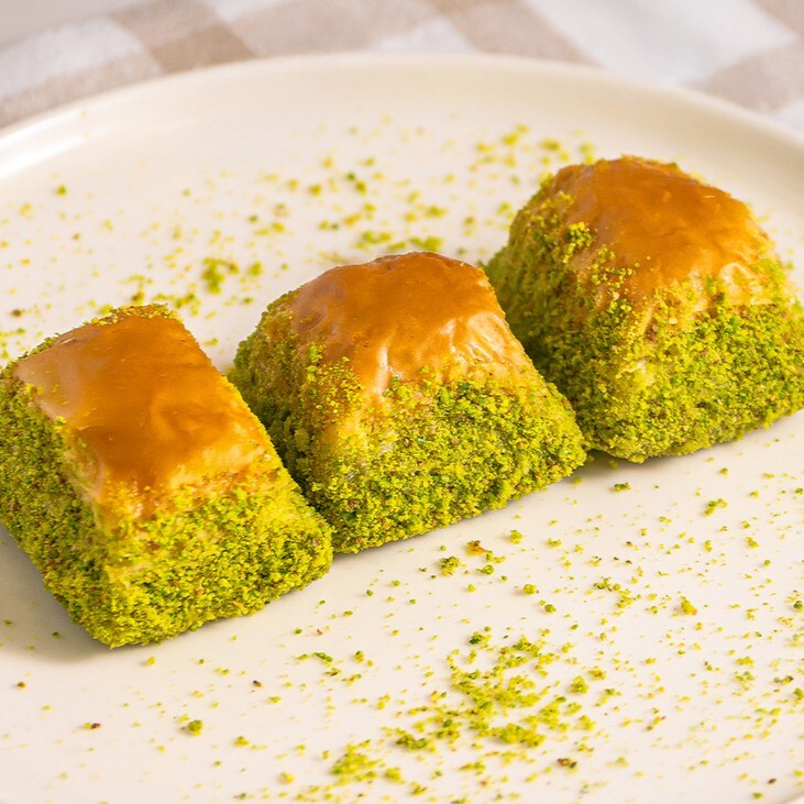 Kuru (Baklava) (1 porsiyon)