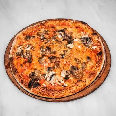 Üç Mantarlı Pizza