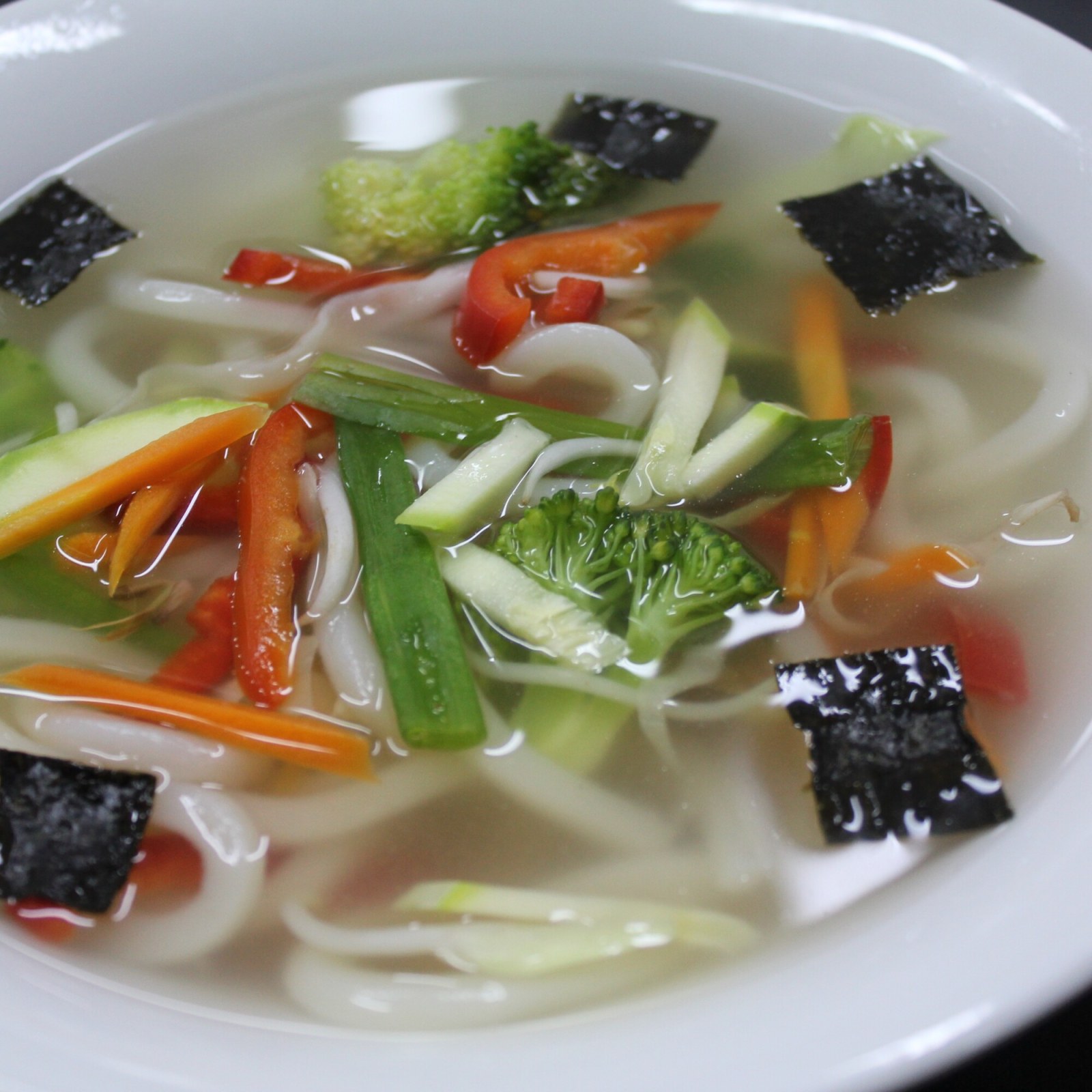 6. Sebzeli Udon Çorbası