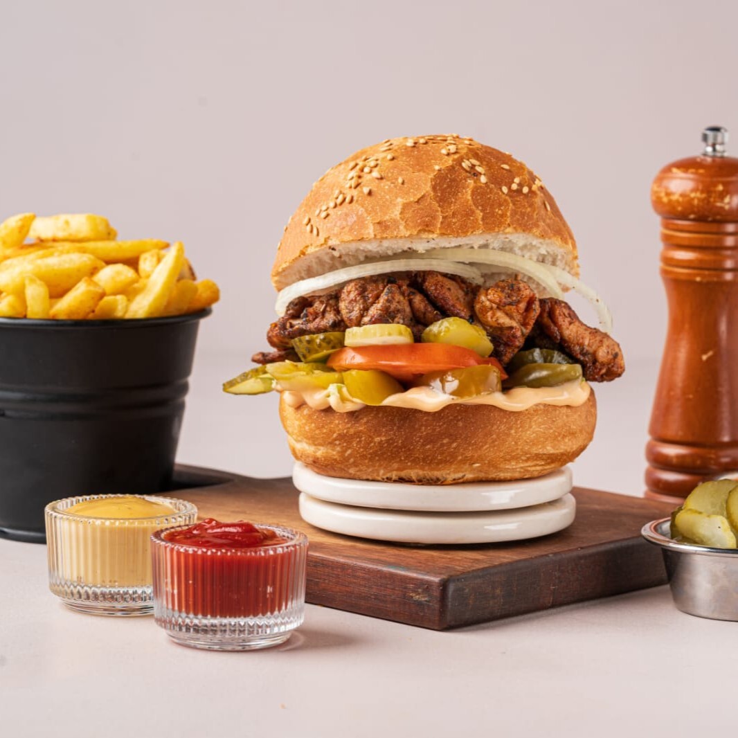 Acılı Tavuk Burger