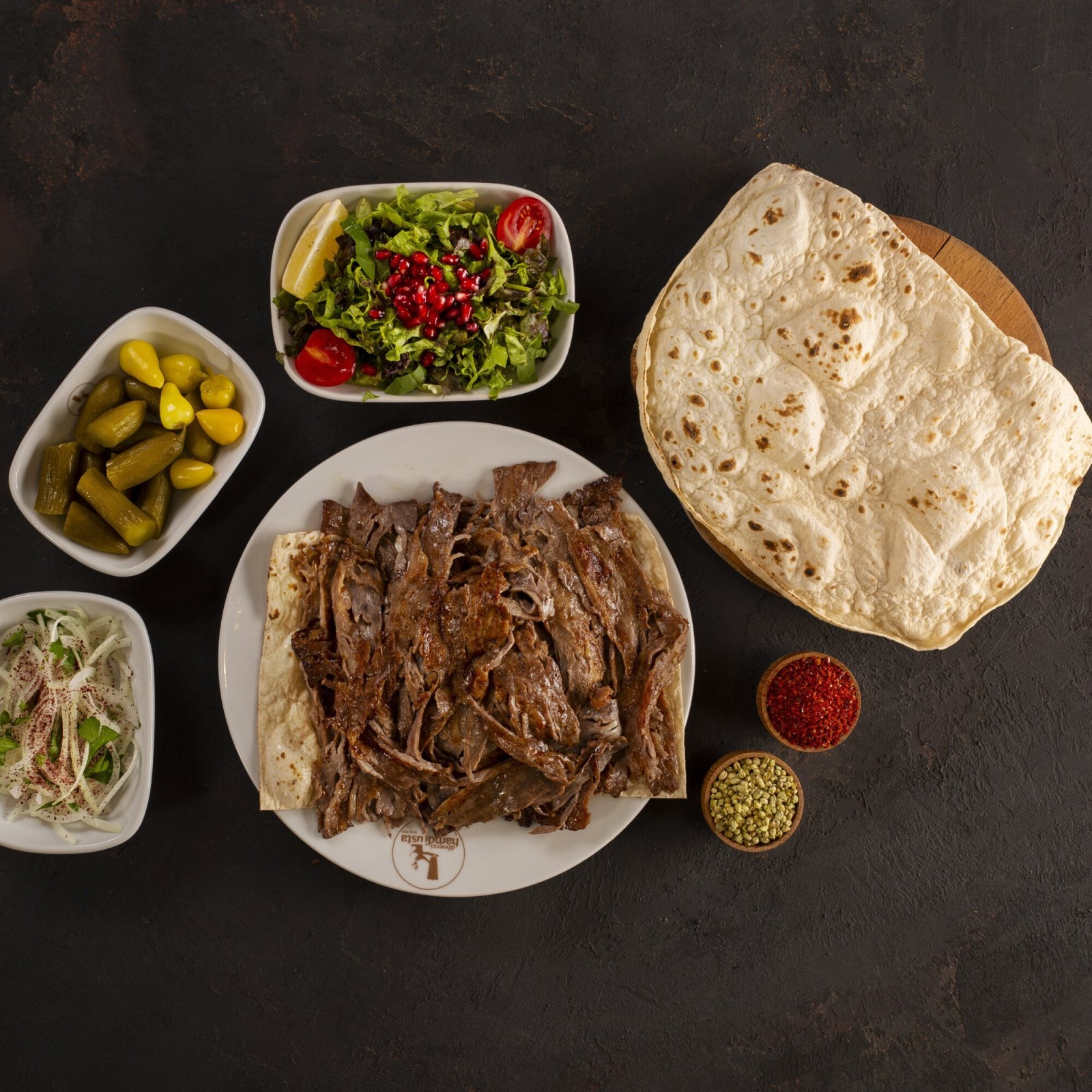 Lavaş Üstü Et Döner