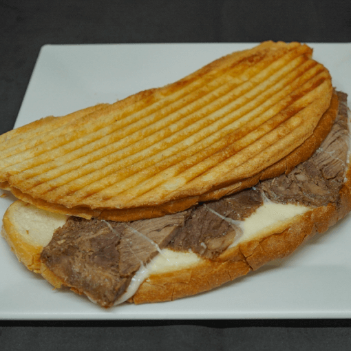 Kavurmalı Kaşarlı Tost