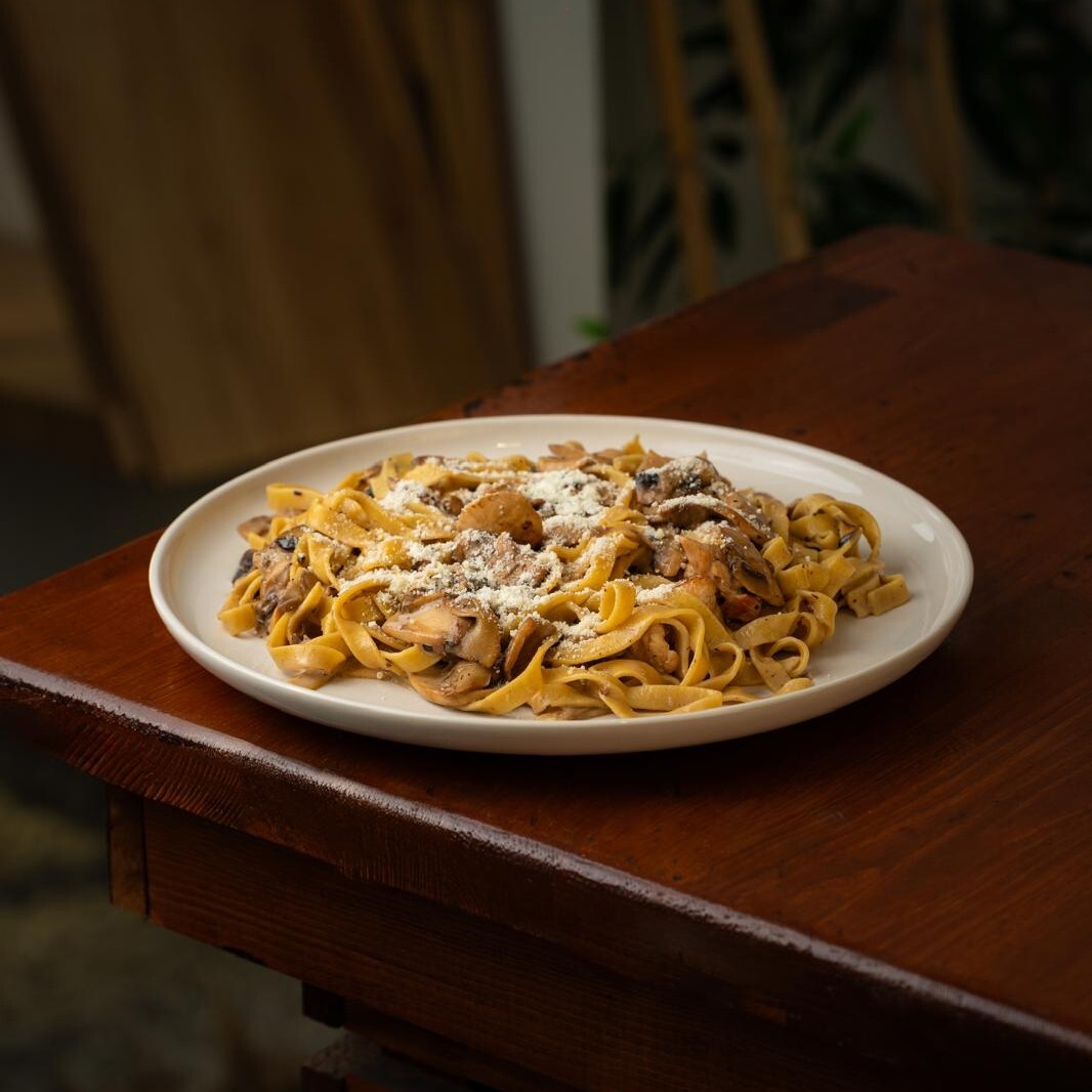 Mantarlı Tavuk Fettucine