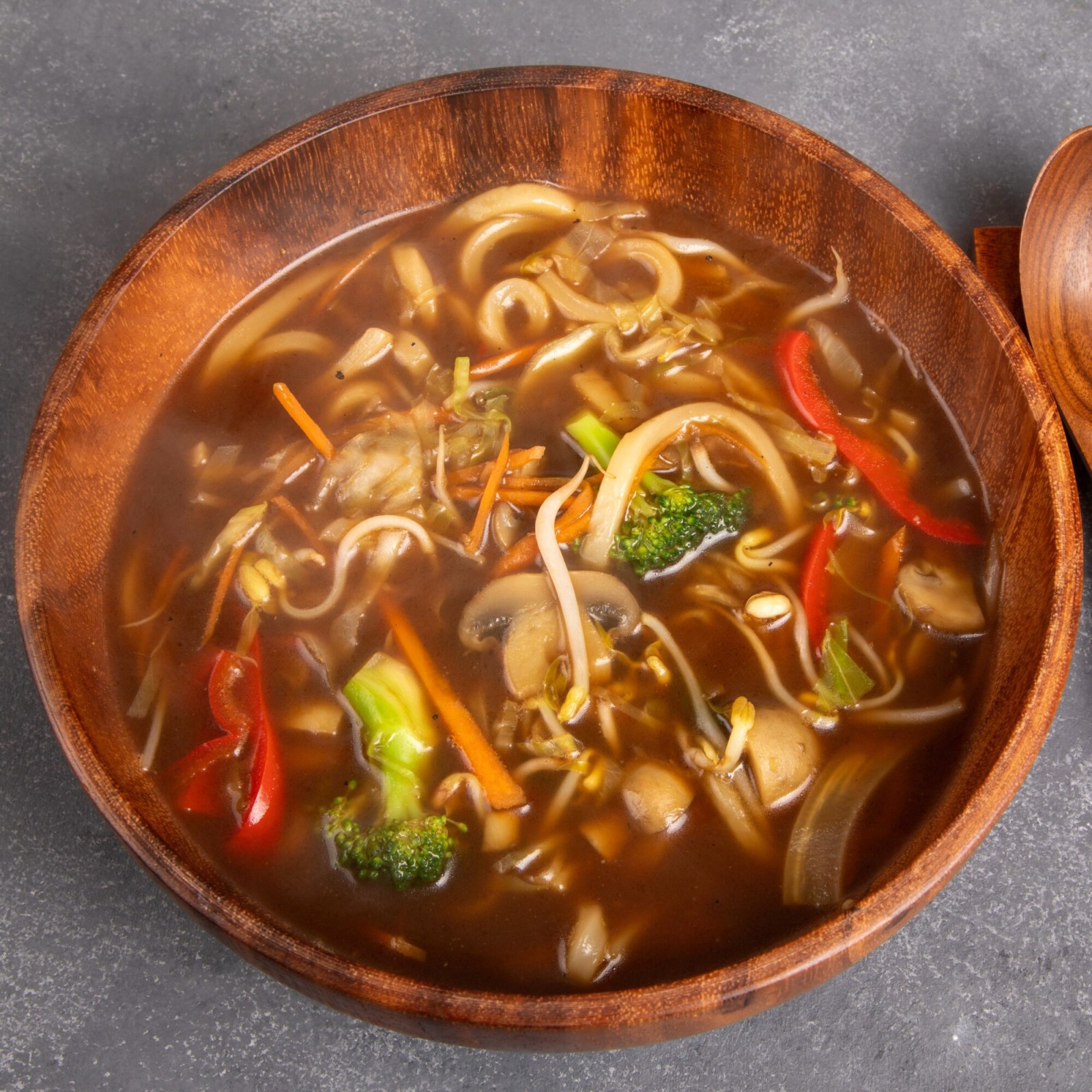 Sebzeli Udon Çorbası