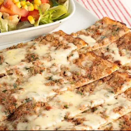 Kıymalı Kaşarlı Pide