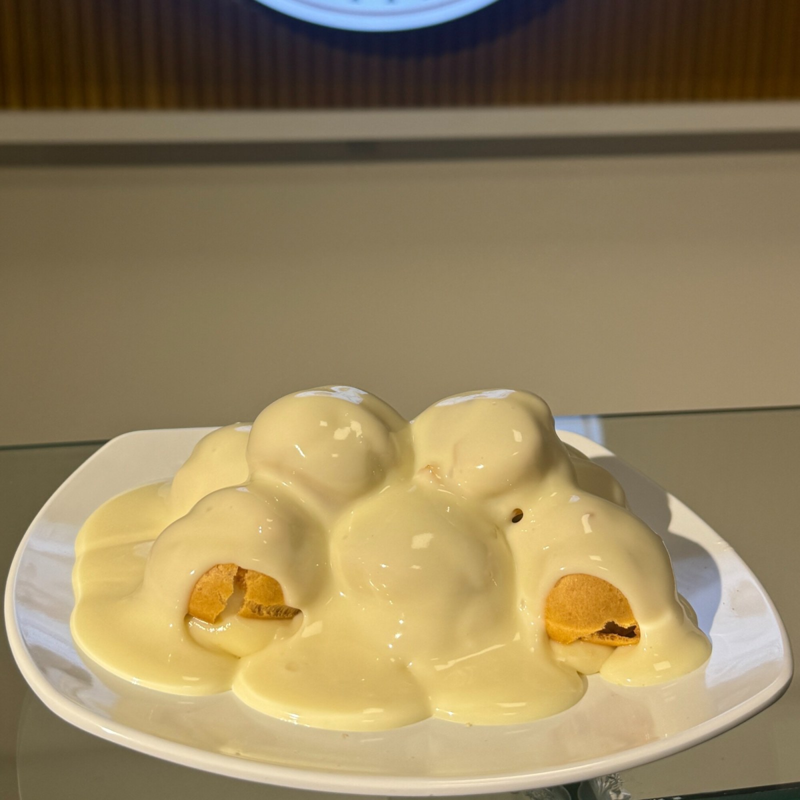 Beyaz Çikolatalı Profiterol (800 Gr.)