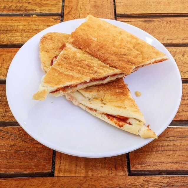 3/4 Ekmek Arası Karışık Tost