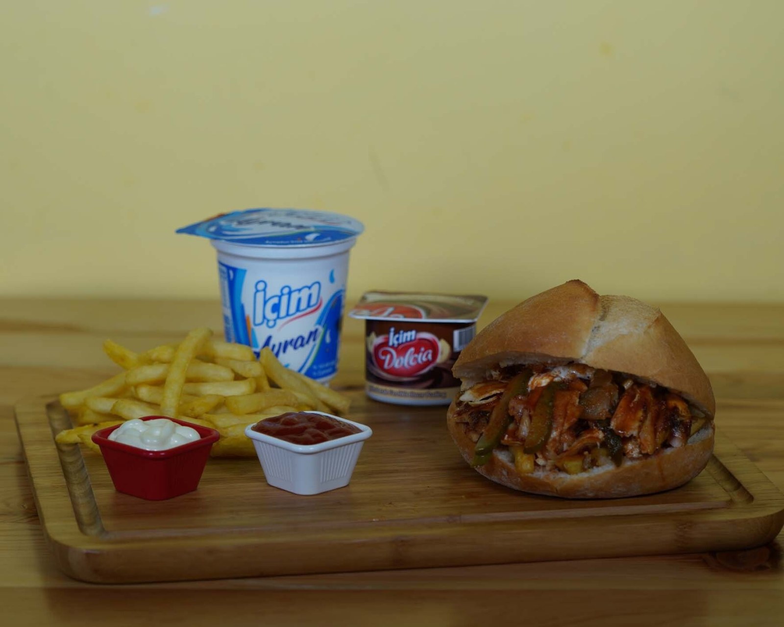 Ekmek Arası Hatay Duble Tavuk Döner