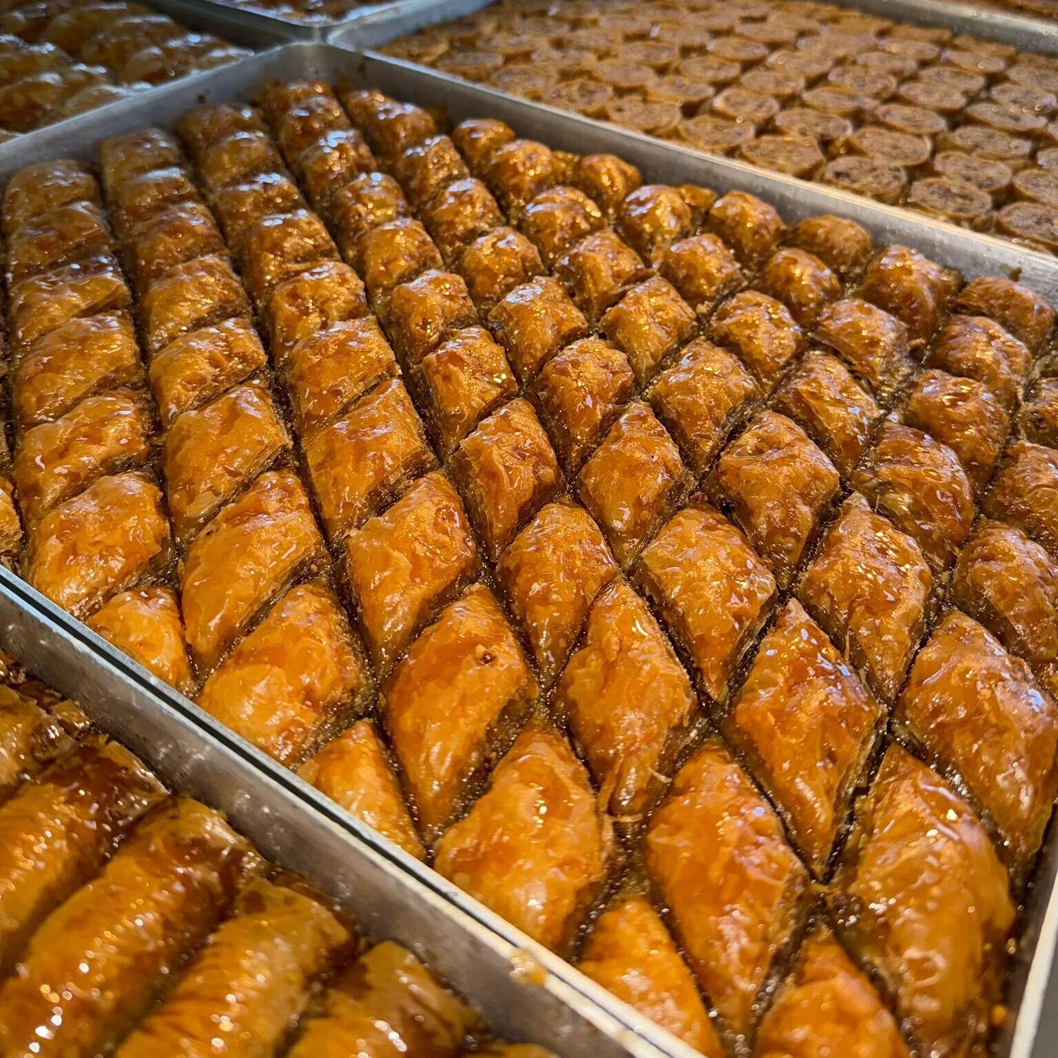 Cevizli Ev Baklavası (1 kg)
